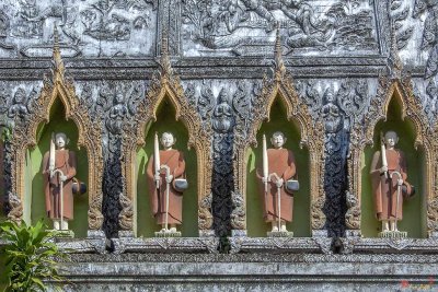 Wat Nong Bua Phra That Chedi Si Maha Pho Monk Figures (DTHU0149)