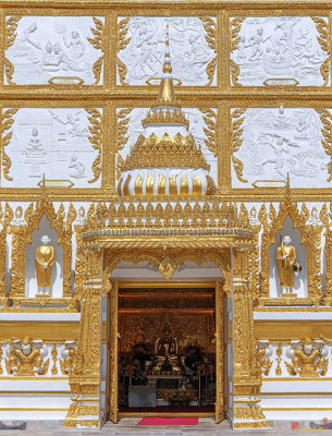 Wat Nong Bua Phra That Chedi Si Maha Pho Doorway (DTHU0448)