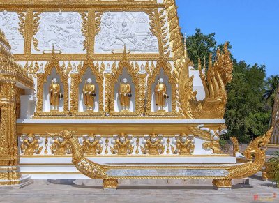 Wat Nong Bua East Side of Phra That Chedi Si Maha Pho Base (DTHU0449)