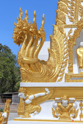 Wat Nong Bua Phra That Chedi Si Maha Pho Corner Makara and Naga (DTHU0450)