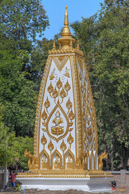 Wat Nong Bua Corner Stupa (DTHU0145)