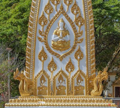 Wat Nong Bua Corner Stupa Base (DTHU0151)