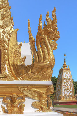 Wat Nong Bua Phra That Chedi Si Maha Pho Corner Makara and Naga (DTHU1255)