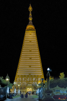 Wat Nong Bua Phra That Chedi Si Maha Pho at Night (DTHU1298)