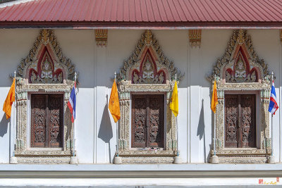 Wat Jaeng Phra Wihan Windows with Teak Shutters (DTHU0645)