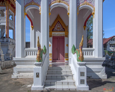 Wat Thong Nopakhun Phra Ubosot Entrance (DTHU0624)