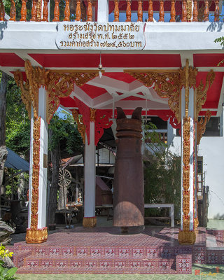 Wat Pathum Malai Bell Tower with Giant Wooden Bell (DTHU0639)