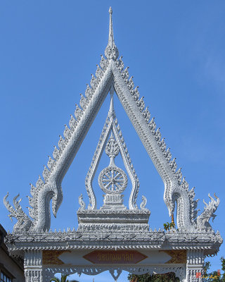 Wat Pathum Malai East Temple Gate (DTHU0641)