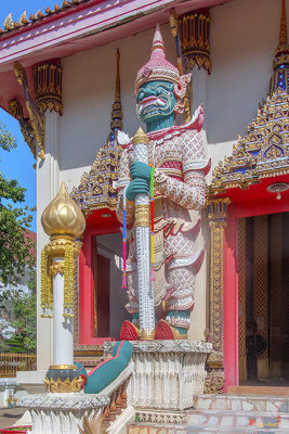 Wat Pathum Malai Phra Ubosot Guardian Giant or Yaksha (DTHU1351)