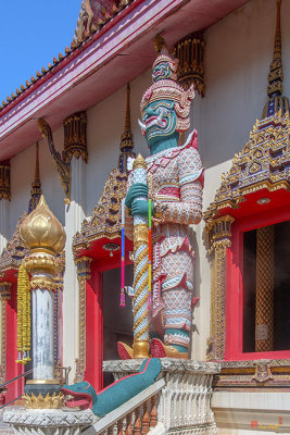 Wat Pathum Malai Phra Ubosot Guardian Giant or Yaksha (DTHU1352)