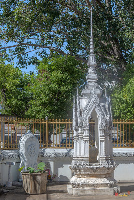 Wat Pathum Malai Phra Ubosot Boundary Stones (DTHU1366)