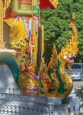 Wat Si Pradu Phra Ubosot Makara and Naga Guardian (DTHU1412)