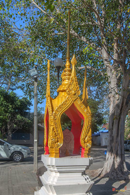 Wat Si Pradu Phra Ubosot Boundary Stone (DTHU1415)