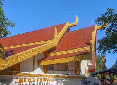 Wat Si Pradu Phra Ubosot Roof (DTHU1416)