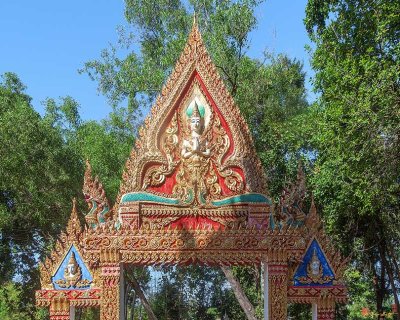 Wat Nikom Kitiyaram Phra Ubosot Wall Gate (DTHU1437)