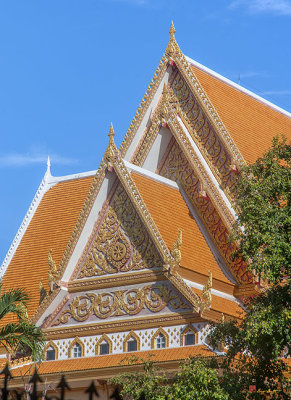 Wat Samakkhi Sala Kan Prien or Preaching Hall Gables  (DTHNR0007)