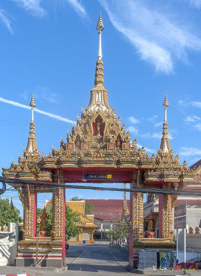 Wat Samakkhi Temple Gate (DTHNR0017)