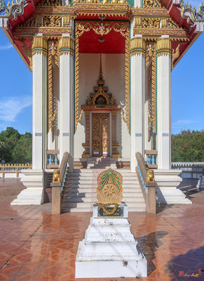 Wat Phlap Phra Ubosot Entrance (DTHNR0026)