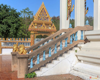 Wat Phlap Phra Ubosot Entrance and Wall Gate (DTHNR0027)