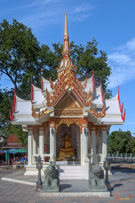 Wat Sala Loi Buddha Image Shrine (DTHNR0053)