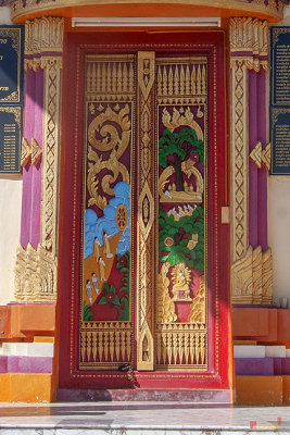 Wat Thung Sawang Phra Ubosot Doors (DTHNR0064)