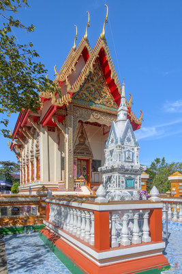 Wat Thung Sawang Phra Ubosot and Memorial Chedi (DTHNR0069)