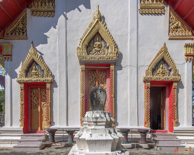 Wat Bun Phra Ubosot Entrance (DTHNR0078)