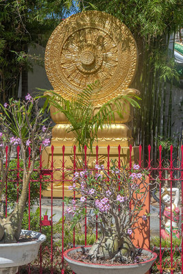 Wat Sakae Dharmachakra or Wheel of Dhamma (DTHNR0174)