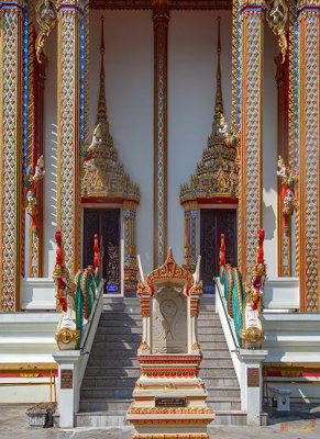 Wat Nong Ja Bok Phra Ubosot Entrance (DTHNR0240)