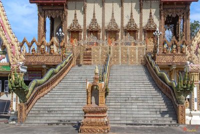 Wat Mai Amphawan Phra Ubosot Grand Stairway (DTHNR0275)