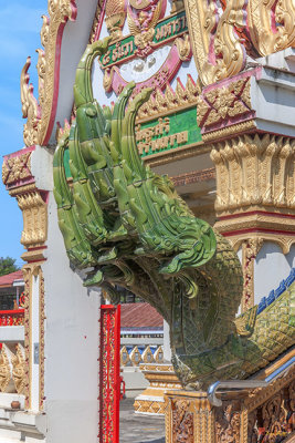 Wat Mai Amphawan Phra Ubosot Grand Stairway Naga Guardian (DTHNR0294)
