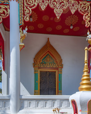 Wat Chaeng Nok Phra Ubosot Entrance (DTHNR0314)