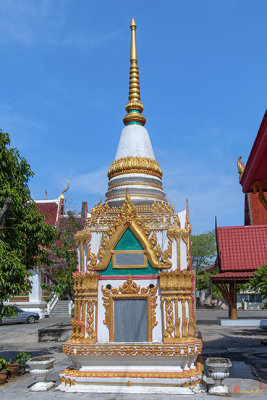 Wat Chaeng Nok Memorial Chedi (DTHNR0322)