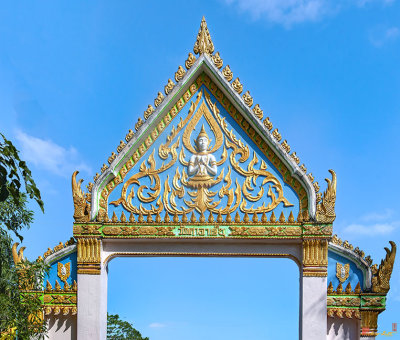 Wat Sala Yen Temple Gate (DTHNR0438)