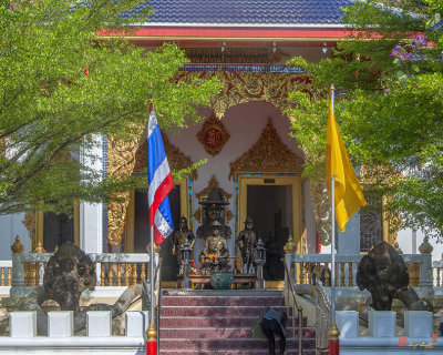 Wat Nak Klang Sala Sutham Phawana (King Taksin Pavilion) Entrance (DTHB2147)