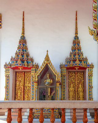 Wat Pradittharam Phra Ubosot Entrance (DTHB1711)