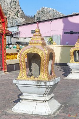 Wat Na Phra Lan Phra Ubosot Boundary Stone (DTHSB0009)