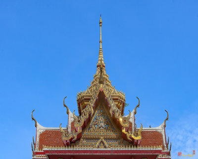 Wat Na Phra Lan Wihan of the Black King Gable (DTHSB0014)