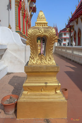 Wat Sing Thong Phra Ubosot Boundary Stone (DTHNB0012)
