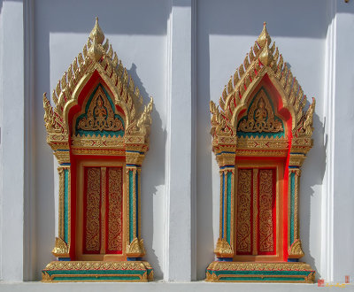 Wat Sing Thong Phra Wihan Windows (DTHNB0025)