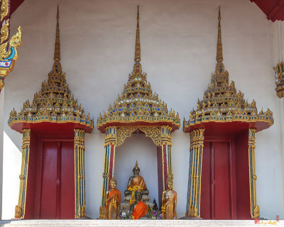 Wat Yai Sawang Arom Phra Ubosot Entrance (DTHNB0035)
