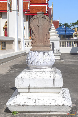 Wat Yai Sawang Arom Phra Ubosot Boundary Stone (DTHNB0039)