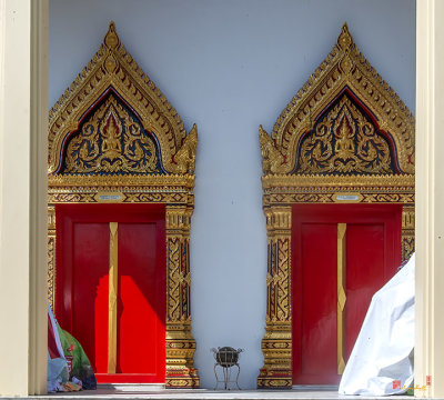 Wat Bang Bua Thong Phra Ubosot Entrance (DTHNB0061)