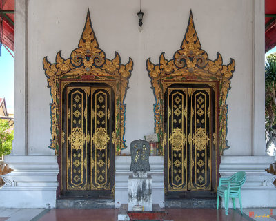 Wat Noi Phra Ubosot Doors (DTHCB0333)