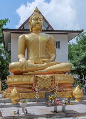 Wat Kut Khun Great Lord Buddha Khun Buddha of Mercy (DTHU1504)