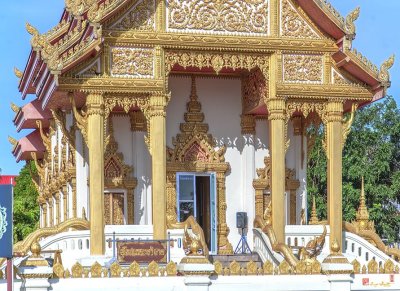 Wat Klang Phra Ubosot Entrance (DTHNP0105)