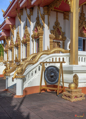 Wat Klang Phra Ubosot Naga Guardians and Boundary Stone (DTHNP0110)