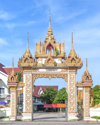 Wat Klang Temple Gate (DTHNP0127)