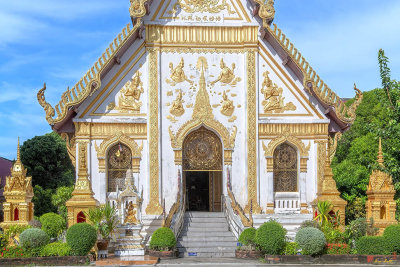 Wat Mahathat Phra Ubosot Entrance (DTHNP0133)