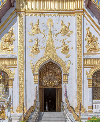 Wat Mahathat Phra Ubosot Entrance (DTHNP0135)